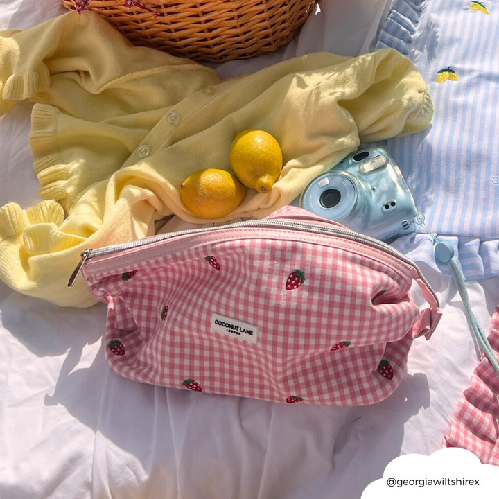 Magic Lifestyle Pouch - Strawberry Picnic