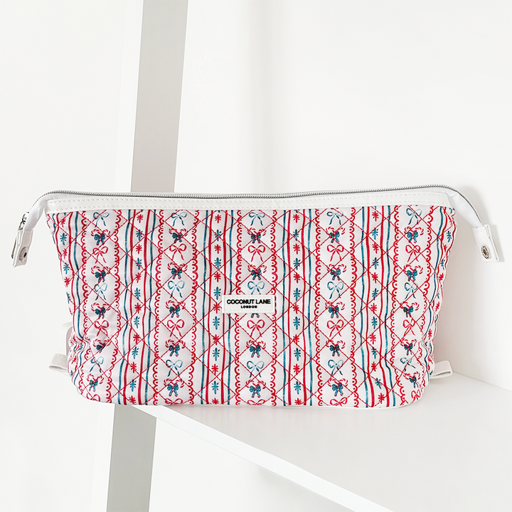 Expandable Makeup Bag - Quilted Let It Bow