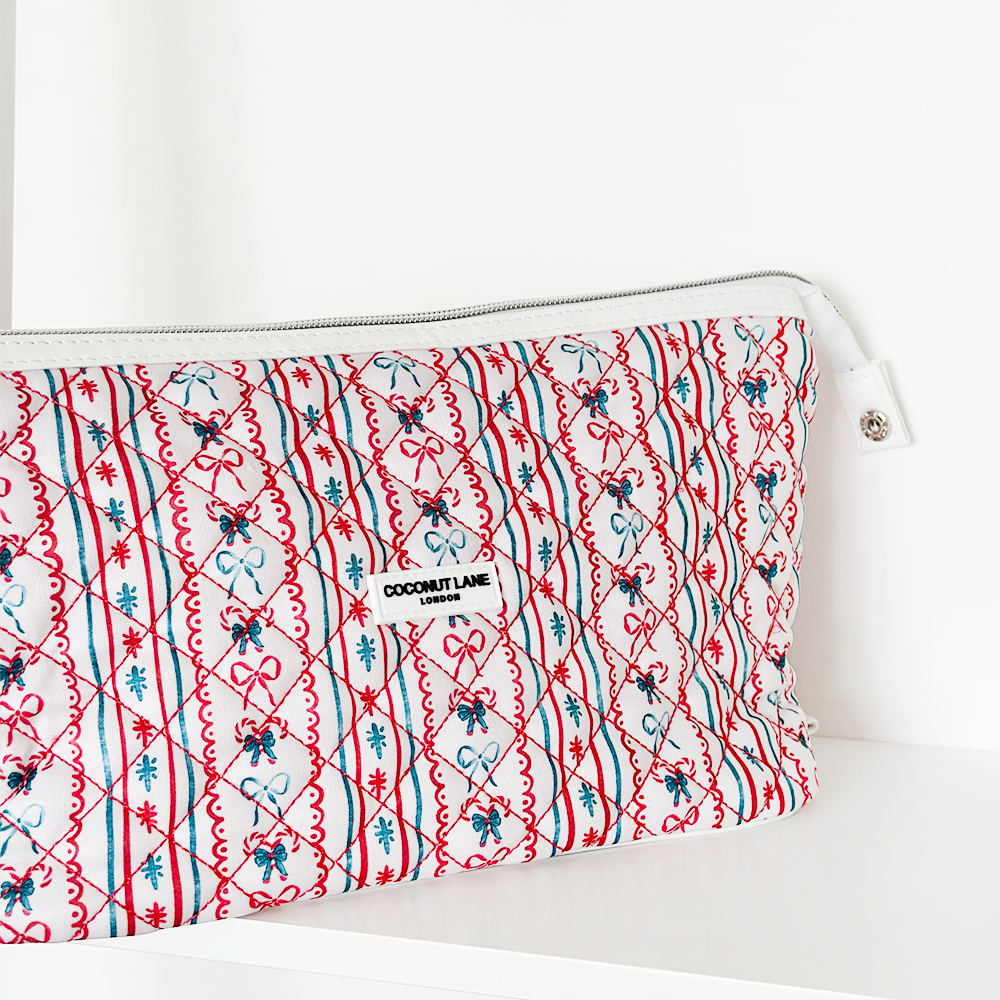 Expandable Makeup Bag - Quilted Let It Bow