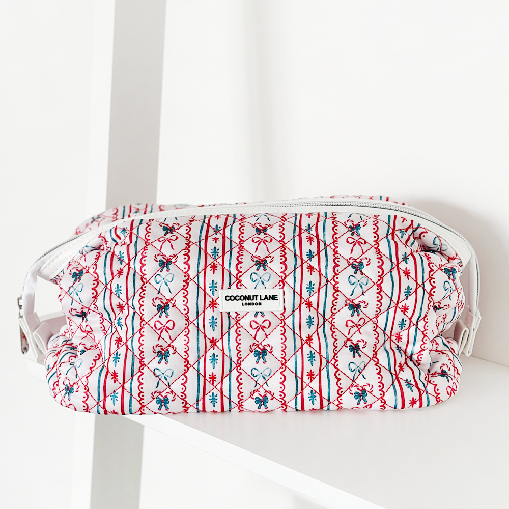 Expandable Makeup Bag - Quilted Let It Bow