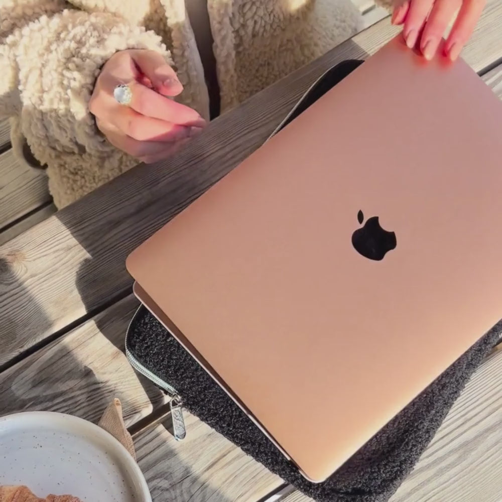 Teddy Baloo Laptop Sleeve