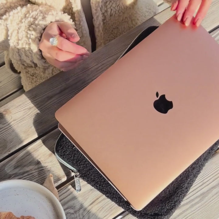 Teddy Baloo Laptop Sleeve